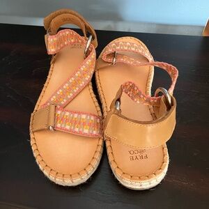 Frye and Co ladies sandals.